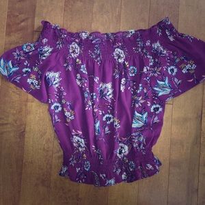 Adorable shoulder crop!!